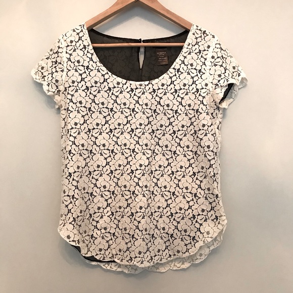 🌸3for$40🌸 EUC lace Aritzia Talula shirt - Picture 1 of 3